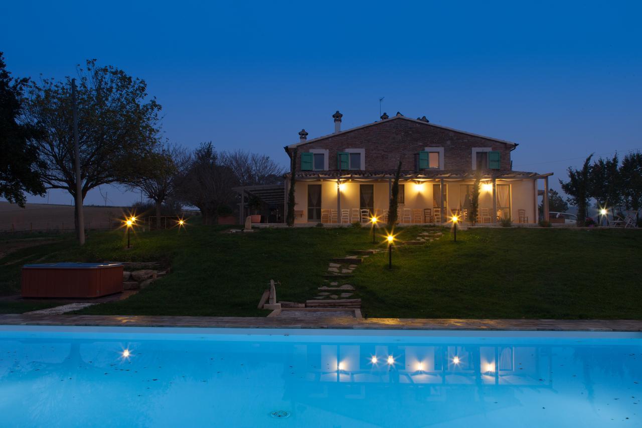 Le Maracla Country House Iesi Exterior foto